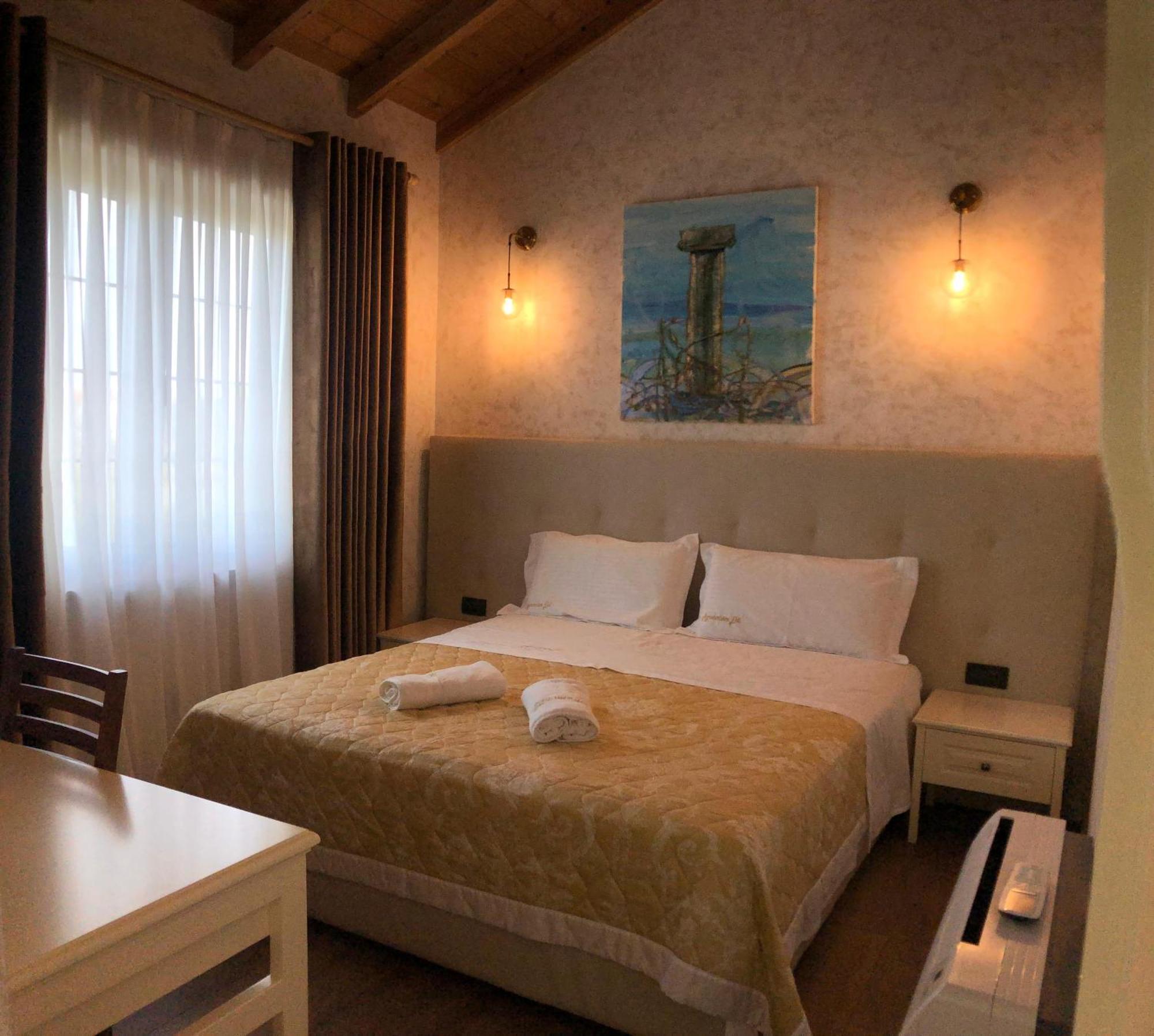 Agroturizem Eldi Hotel Fier Bagian luar foto