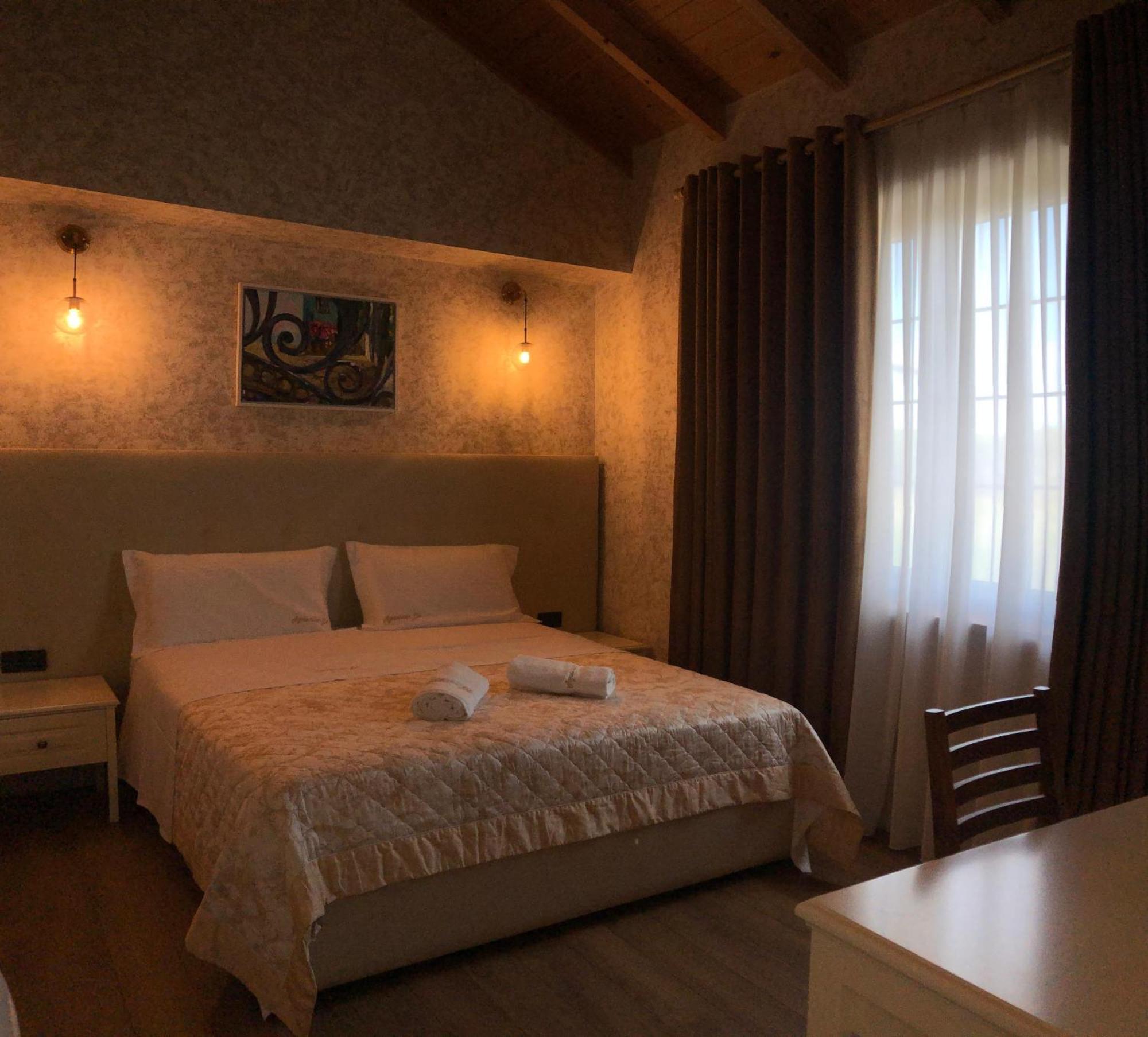 Agroturizem Eldi Hotel Fier Bagian luar foto