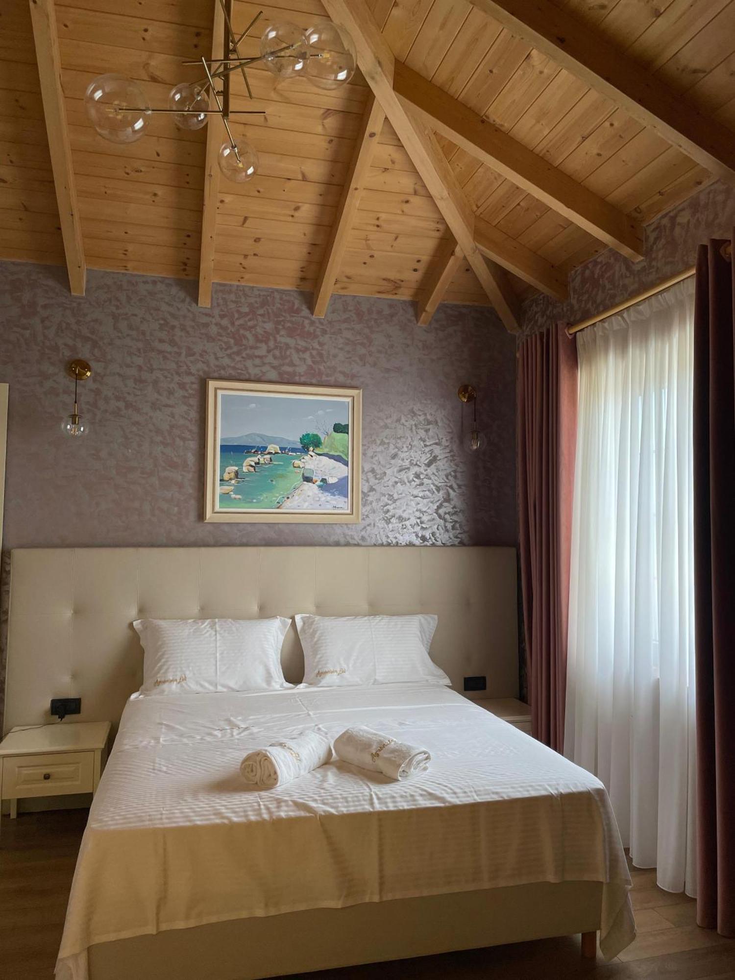 Agroturizem Eldi Hotel Fier Bagian luar foto
